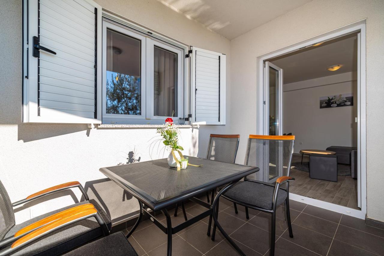 House Of Dalmatia Apartment Pakostane Exterior photo